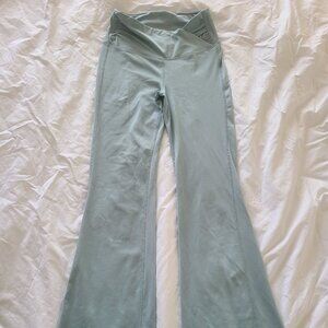 Blue yoga pants.  Comfortable, elastic and stretch well.  Size S.